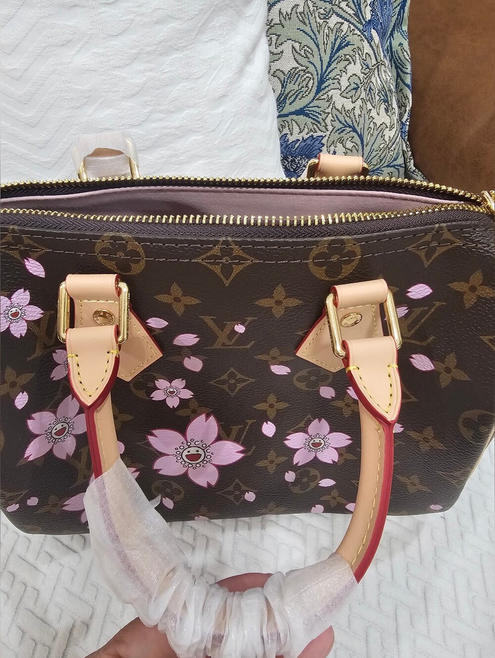 BEAUTIFUL LV x Takashi Murakami Speedy Bandoulière 25 Cherry Blossom Bag - Picture 4 of 16